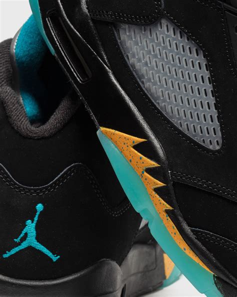 AIR JORDAN V 'AQUA' | BSTN Chronicles