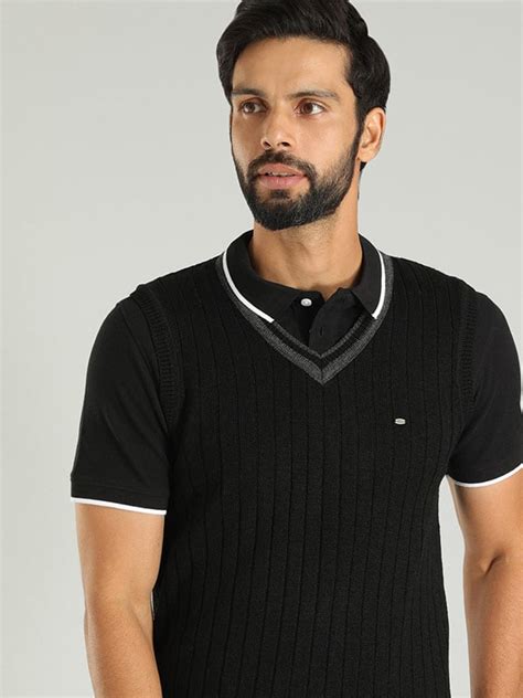 Buy Men Solid Sleeveless Vest Sweater Online | Indian Terrain