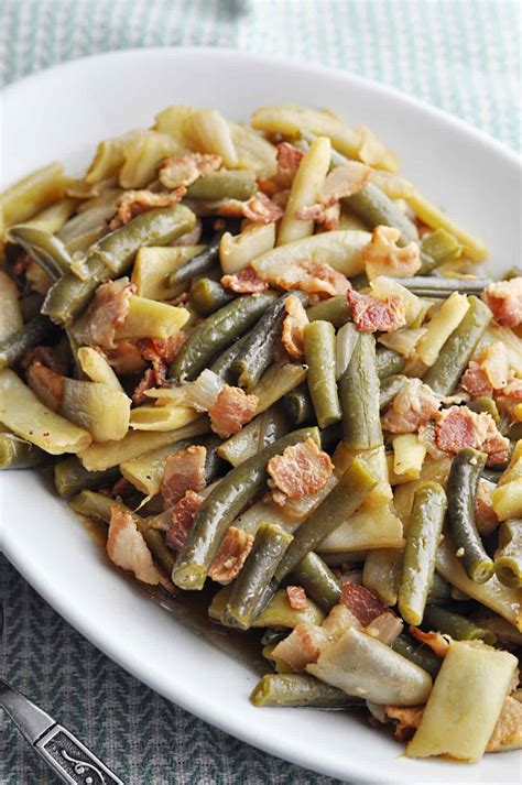 Texas Roadhouse Green Beans Recipe (copycat) - Savory With Soul