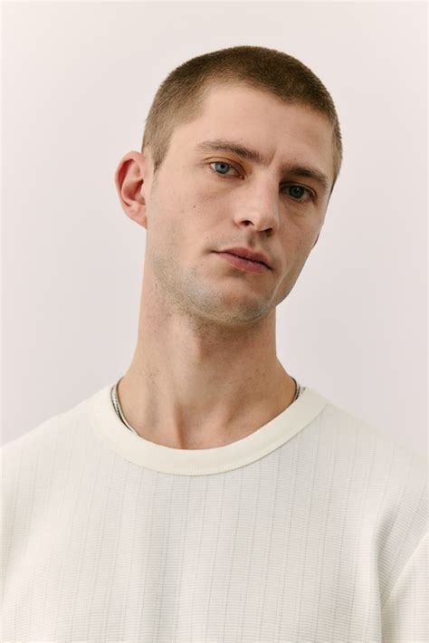 Regular Fit T-shirt - White - Men | H&M IN