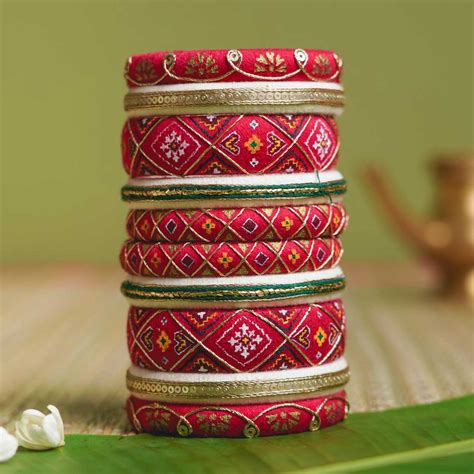 Buy Red & White Handcrafted Elegant Patoda Bangles | Set of 10 Online ...