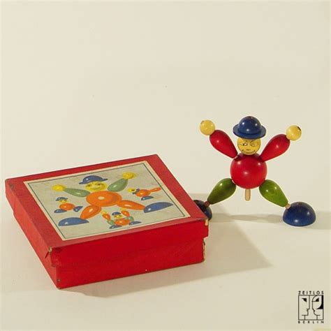 Wooden toy in Bauhaus design - ZEITLOS – BERLIN