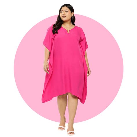 Qurvii - Destination for women of all sizes with curves