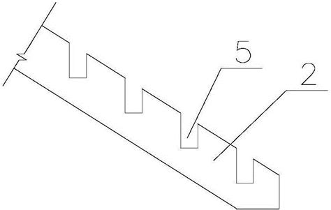 一种斜度可调的现浇楼梯踏步模板的制作方法
