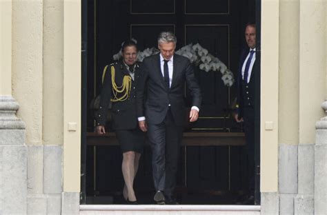 Holandija: Pala vlada, svi ministri podneli ostavke - B92