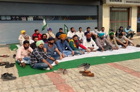 ਕੇਂਦਰ ਦੀ ਅੜੀ ਨੇ ਵਧਾਇਆ ਕਿਸਾਨਾਂ ਦਾ ਗੁੱਸਾ, ਵੱਡੇ 'ਸ਼ਾਪਿੰਗ ਮਾਲ' ਬੰਦ ਕਰਵਾਉਣ ...