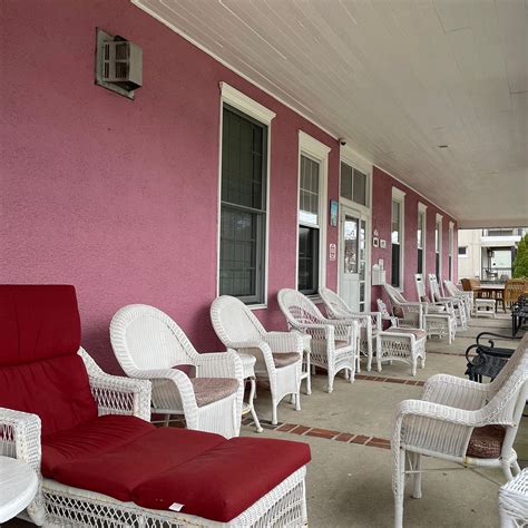 SPRING LAKE INN - B&B Reviews, Photos, Rate Comparison - Tripadvisor