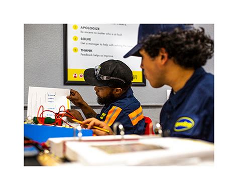 Love's Launches Training Program for Truck Care Technicians | Convenience Store News
