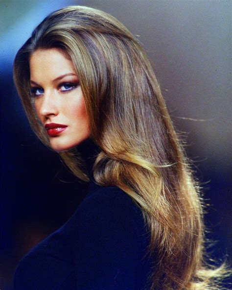 ً on Twitter: "2000s Gisele… " | Gisele bundchen, Hair cuts, Gisele ...