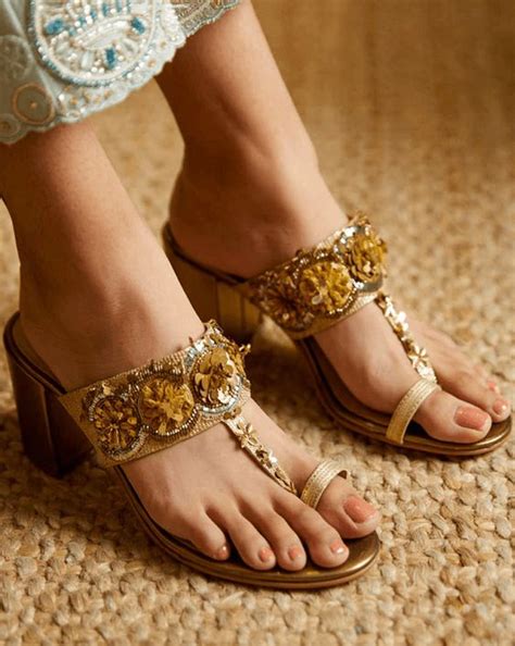 5 Beautiful Bridal Sandals For Wedding | Herzindagi
