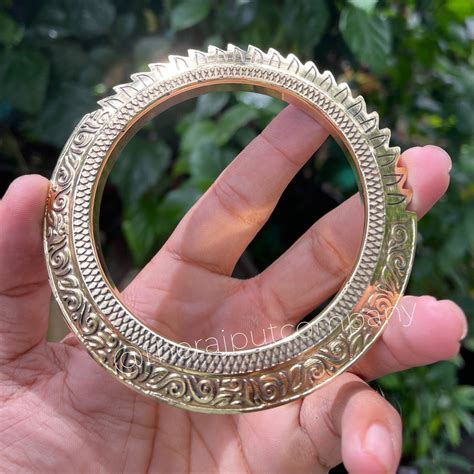 Brass Handengraved Kada With Spikes – The Rajput Company