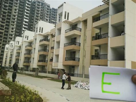 Oxford Square Noida, Supertech Oxford Square Greater Noida