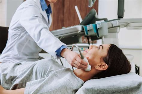 एंडोक्राइनोलॉजिस्ट (Endocrinologist) किन बीमारियों का इलाज करते हैं ...