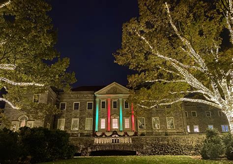 First Look! 10th Annual Holiday Lights at Cheekwood | Christian Activities
