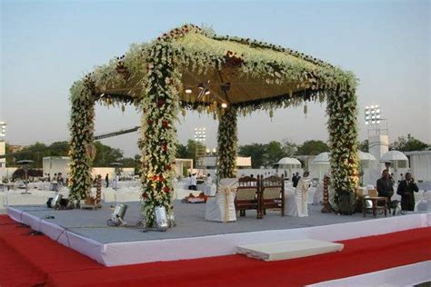 Flower Gallery, Ahmedabad - Florists - Ellis Bridge - Weddingwire.in