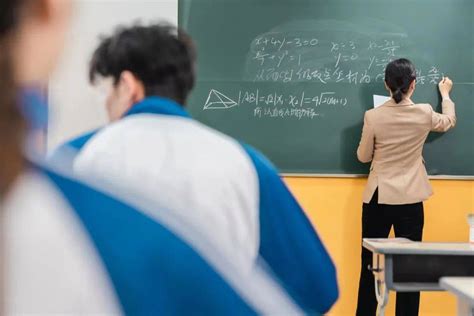 惠州市教育考试中心 － 关于发布2023年惠州市普通高中学校录取分数线及开展补录工作的公告