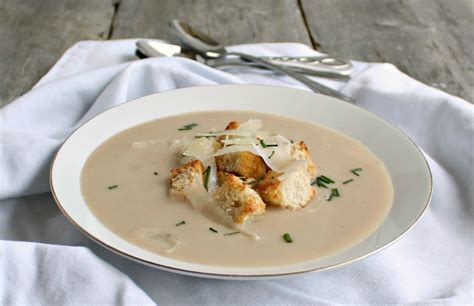 Hungry Couple: Creamy White Bean Soup