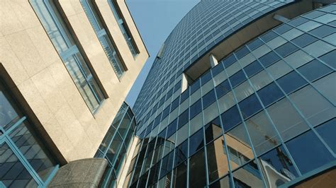 HowToBasic Glass 的图像结果