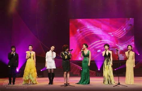 资料图片：第六届中国金唱片-群星合唱_影音娱乐_新浪网