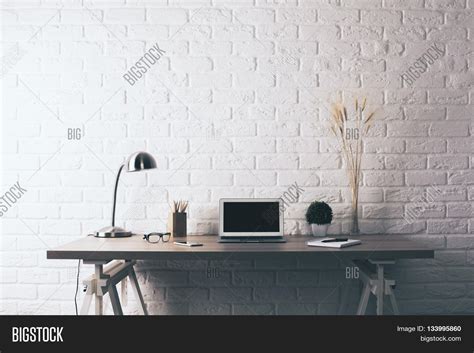 Desktop Front View 的图像结果