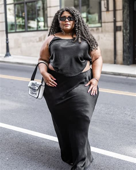 Thick Beautiful Women | Healthy And Happy 📷 Luisana Angeles | Instagram