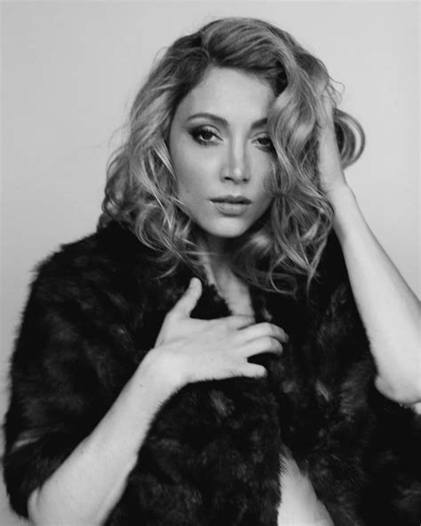 Leah Gibson - Biography, Height & Life Story | Super Stars Bio