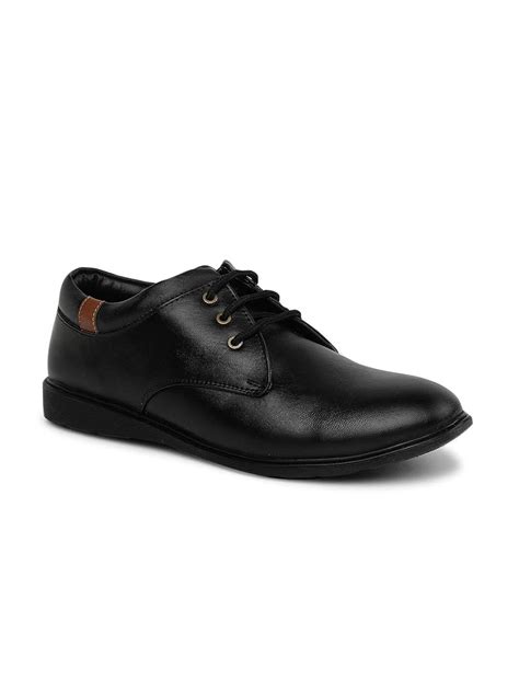 Buy PARAGON Men Black Formal Shoes (FB9572GP-Black) at Amazon.in