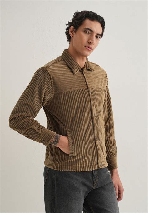 Buy Shackets For Men in India | Banana Club