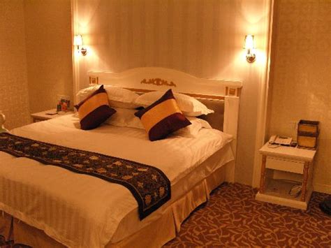 NEW PENGLAI HOTEL (Ningbo) - Hotel Reviews & Photos - Tripadvisor