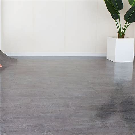 Square PVC Flooring Smooth Peel and Stick Waterproof Vinyl Flooring for ...