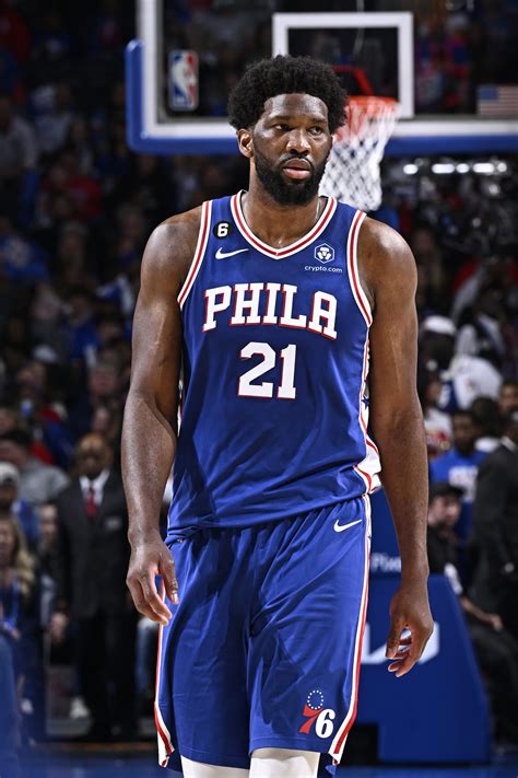 Report: 76ers' Joel Embiid Has LCL Sprain, Could Wear Brace to Manage ...