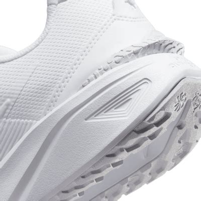 Nike Star Runner 4 Older Kids' Road Running Shoes. Nike IN