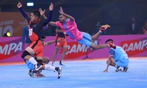 India men book quarterfinal spot with win over Peru