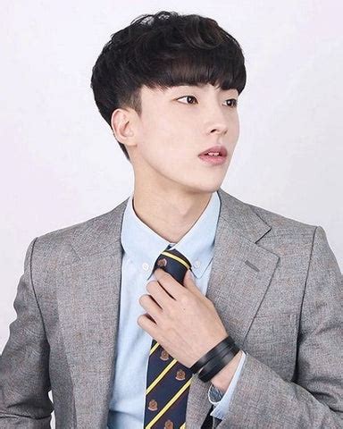 20 Cute Korean Haircuts for Men that Women Love: K-Pop Haircuts. – Men ...
