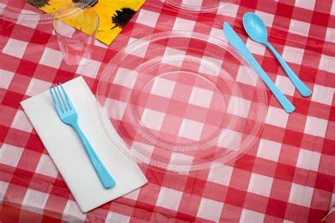 Red Gingham Tablecloth | Red and White Gingham Tablecloth