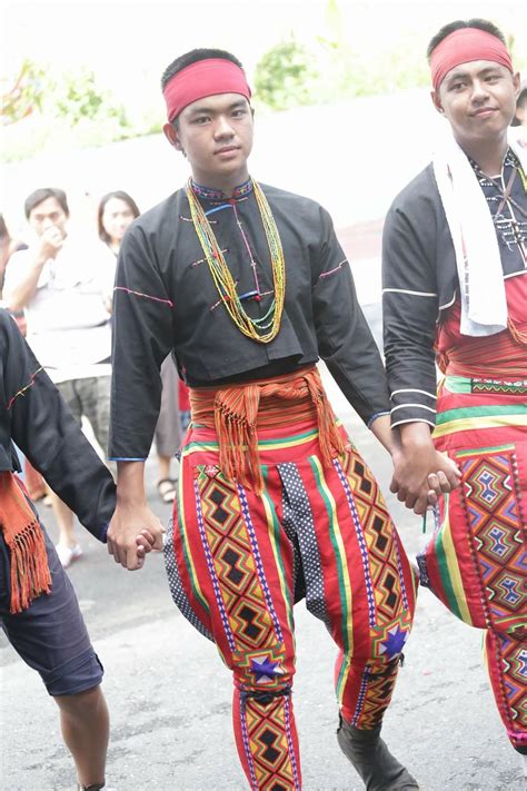 Pin by Formosan Merdeka on Puyuma Taiwan | Traditional outfits, Filipino clothing, Filipino fashion