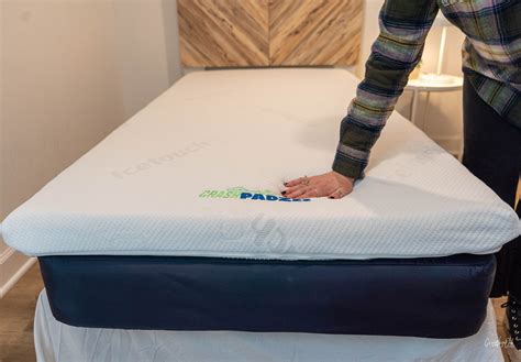Twin XL 3" CRASHPADZZZ Topper (typical dormitory mattress) w/storage ...