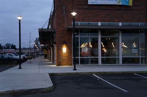 Hilltop Marketplace, Oregon City, Oregon - USA - Ligman Lighting USA