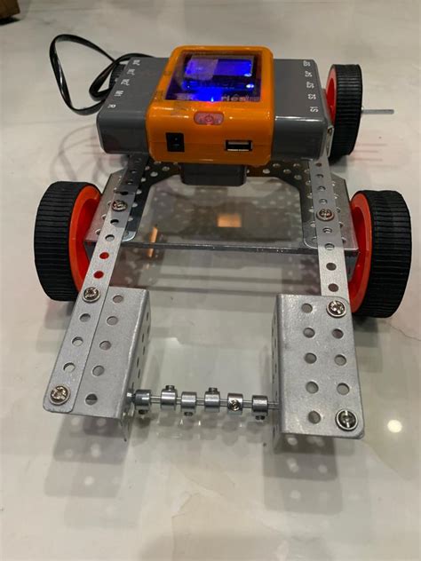 Autonomous Tractor 的图像结果