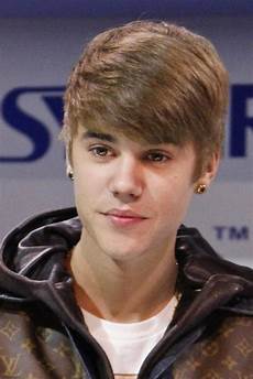 Haircut For Hair 2012 by Justin Bieber S Hairstyles The Years Headcurve Haircut For Hair 2012