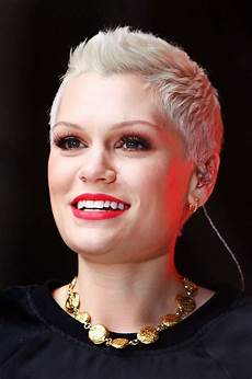 coupe de cheveux femme 2017 court image result for coupe de cheveux tres tres court femme coupe de cheveux femme 2017 court image result for coupe de cheveux tres tres court femme