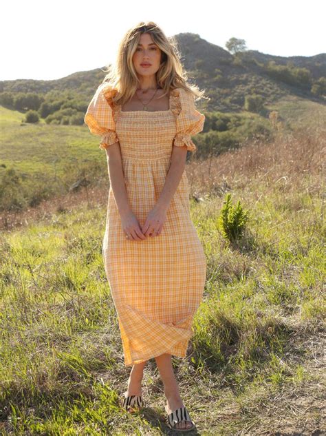 Buy pretty summer dresses with sleeves - In stock