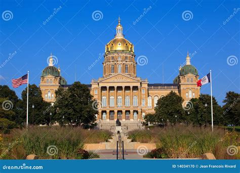 Iowa Capitol stock photo. Image of dome, monument, courthouse - 14034170