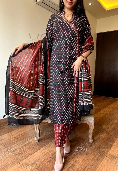 Jaipuri Hand Block Print Side Slit Cut And Angrakha Style ...