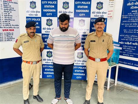 Police arrest accused who amended Aadhaar card with name and title ...