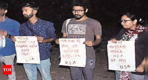 Bbc: BBC document screening stalled at Santiniketan in Kolkata ...