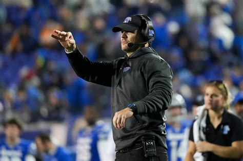 The Big Ten Connection Behind Memphis HC Ryan Silverfield’s Head ...