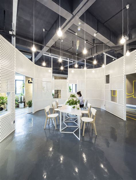 800平方工业风办公室装修设计案例效果图_岚禾办公空间设计