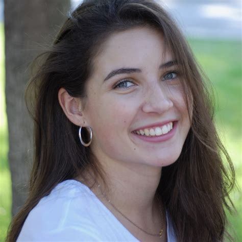 Sarah Zoe - German teacher - ₹2229/h