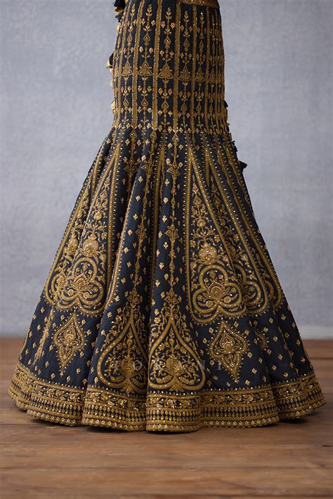 Bhadra Nalika Lehenga Set – Torani India